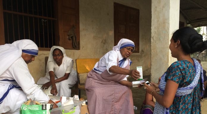 Medical service in Lama, MC sisters are distributing free medicine