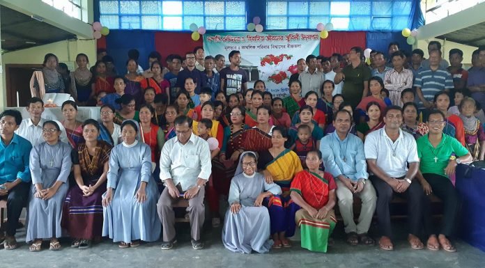 Participants in the Couples' Seminar in Thanchi