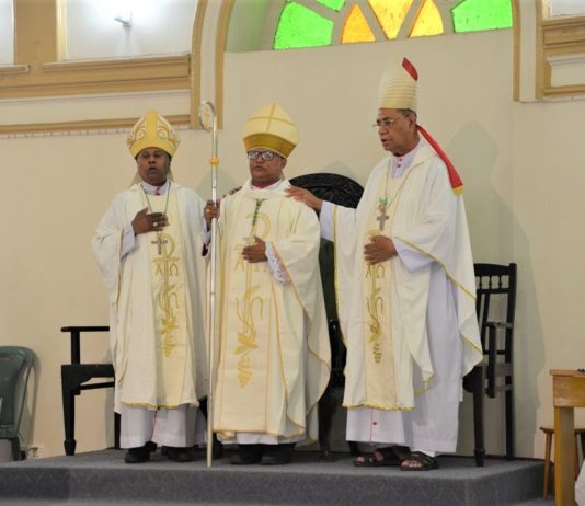 চট্টগ্রামের আর্চবিশপ পদে পরম শ্রদ্ধেয় লরেন্স সুব্রত হাওলাদার, সিএসসি’র অধিষ্ঠান অনুষ্ঠান