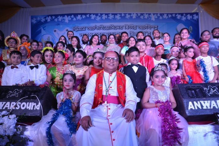 Archbishop Subrato invested with the pallium through a blissful celebration