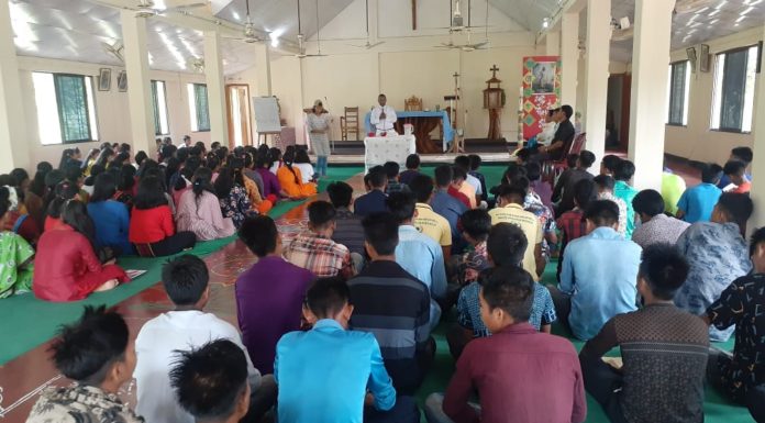 Fr. Shitol Rozario, CSC while presenting the keynote speech in Parish Youth Day, Thanchi