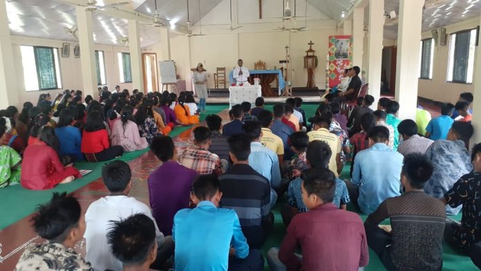 Fr. Shitol Rozario, CSC while presenting the keynote speech in Parish Youth Day, Thanchi