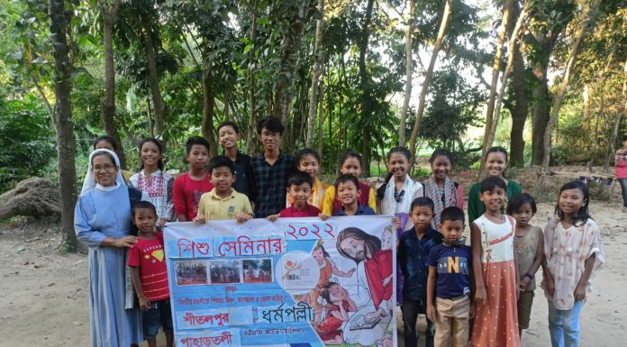 Children’s gathering in Shitolpur migrant community
